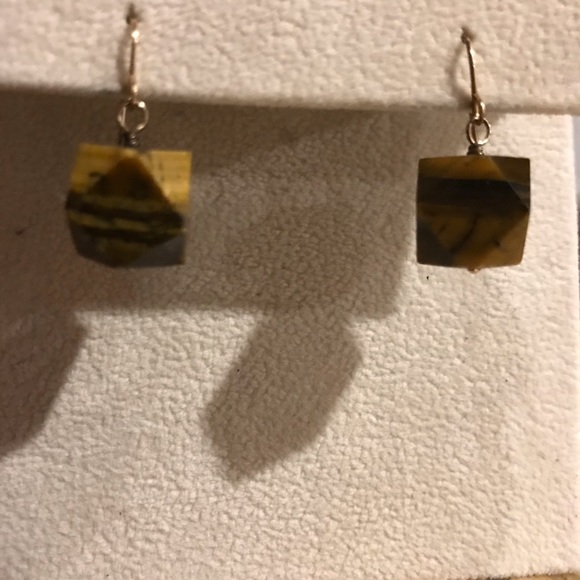 Designer tiger eyes 14K gold plated earrings. - Picture 4 of 4